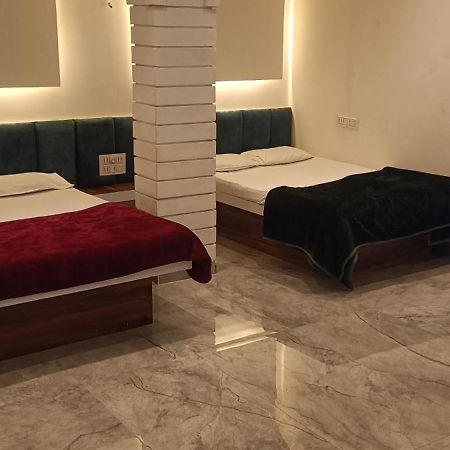 Maharaja Guest House Nashikkar Akalkot Dış mekan fotoğraf