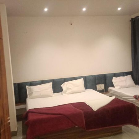Maharaja Guest House Nashikkar Akalkot Dış mekan fotoğraf