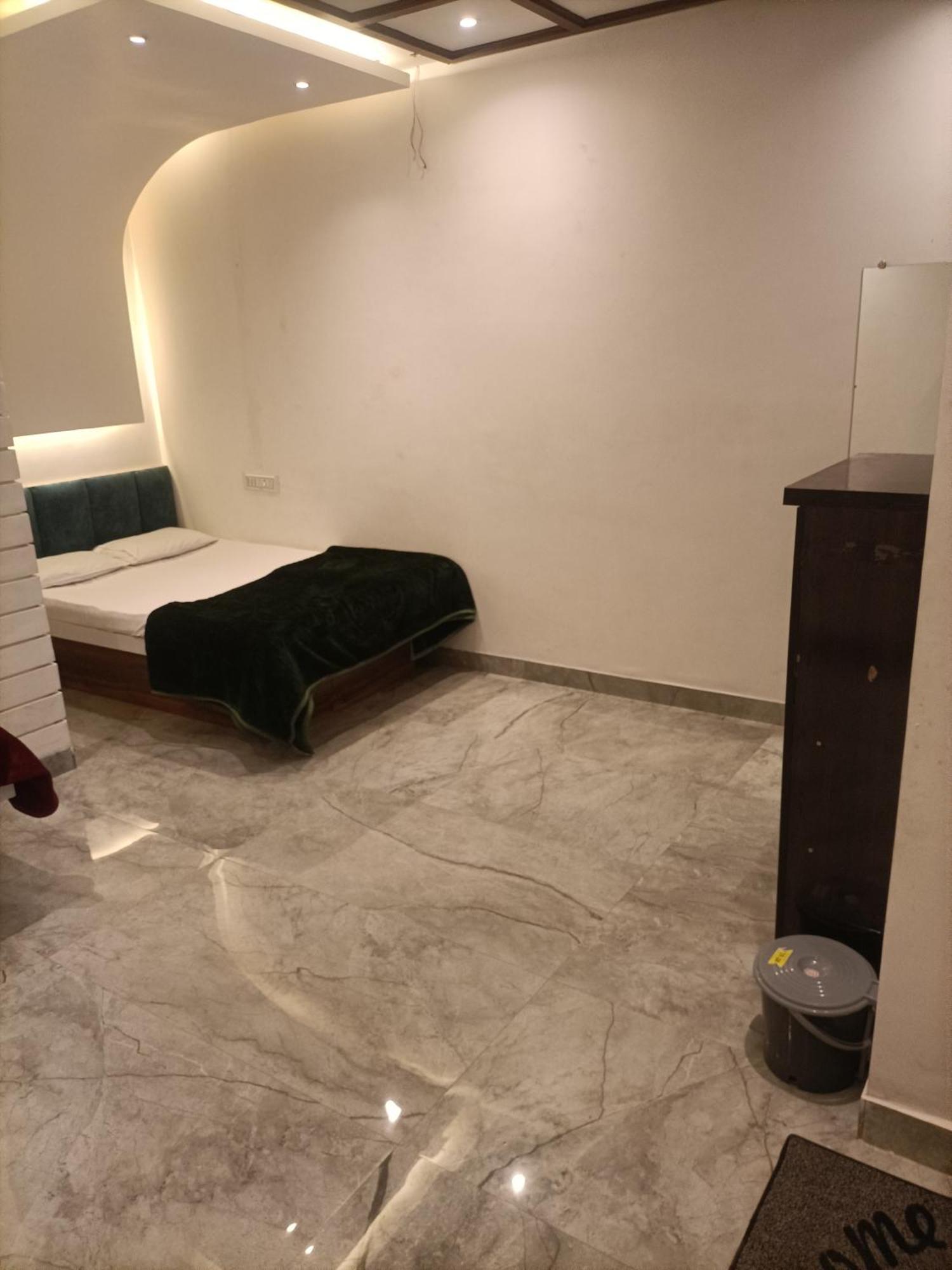 Maharaja Guest House Nashikkar Akalkot Dış mekan fotoğraf